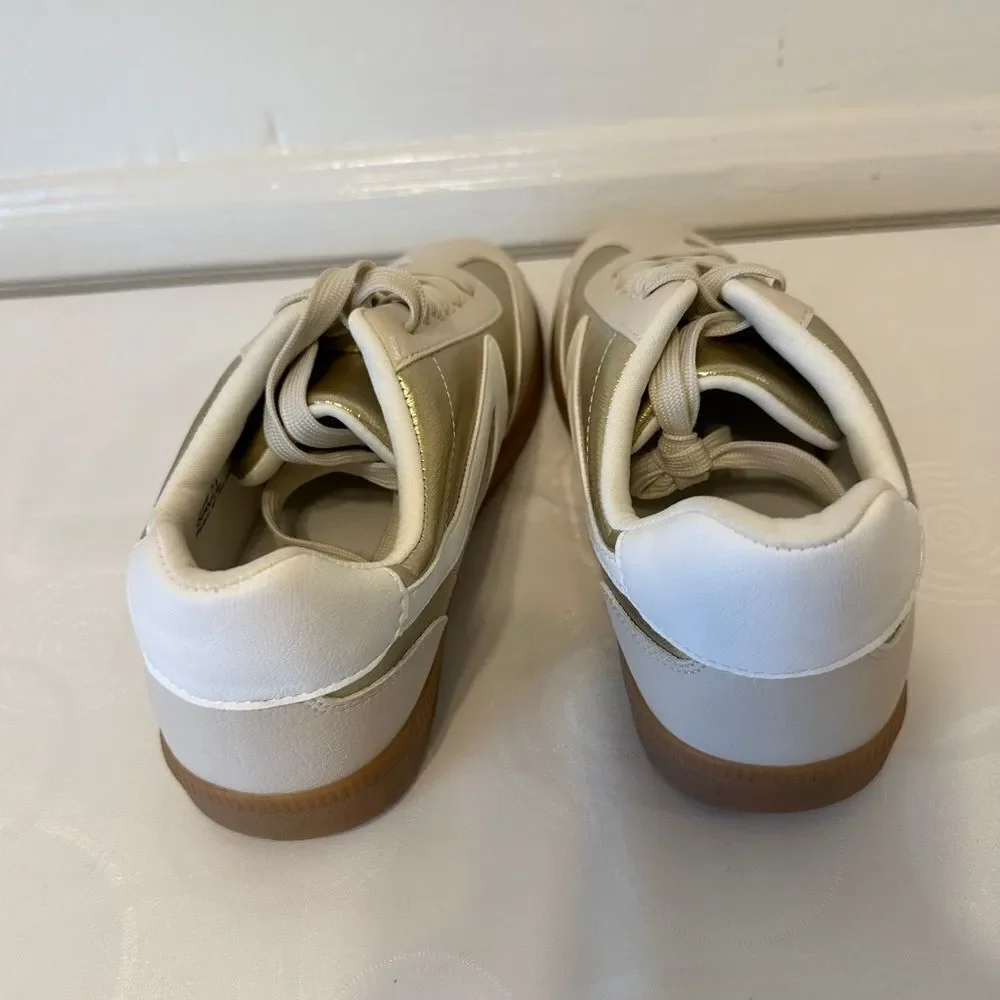 Dolce Vita Women’s Gold and White Sneakers size 7 1/5 new